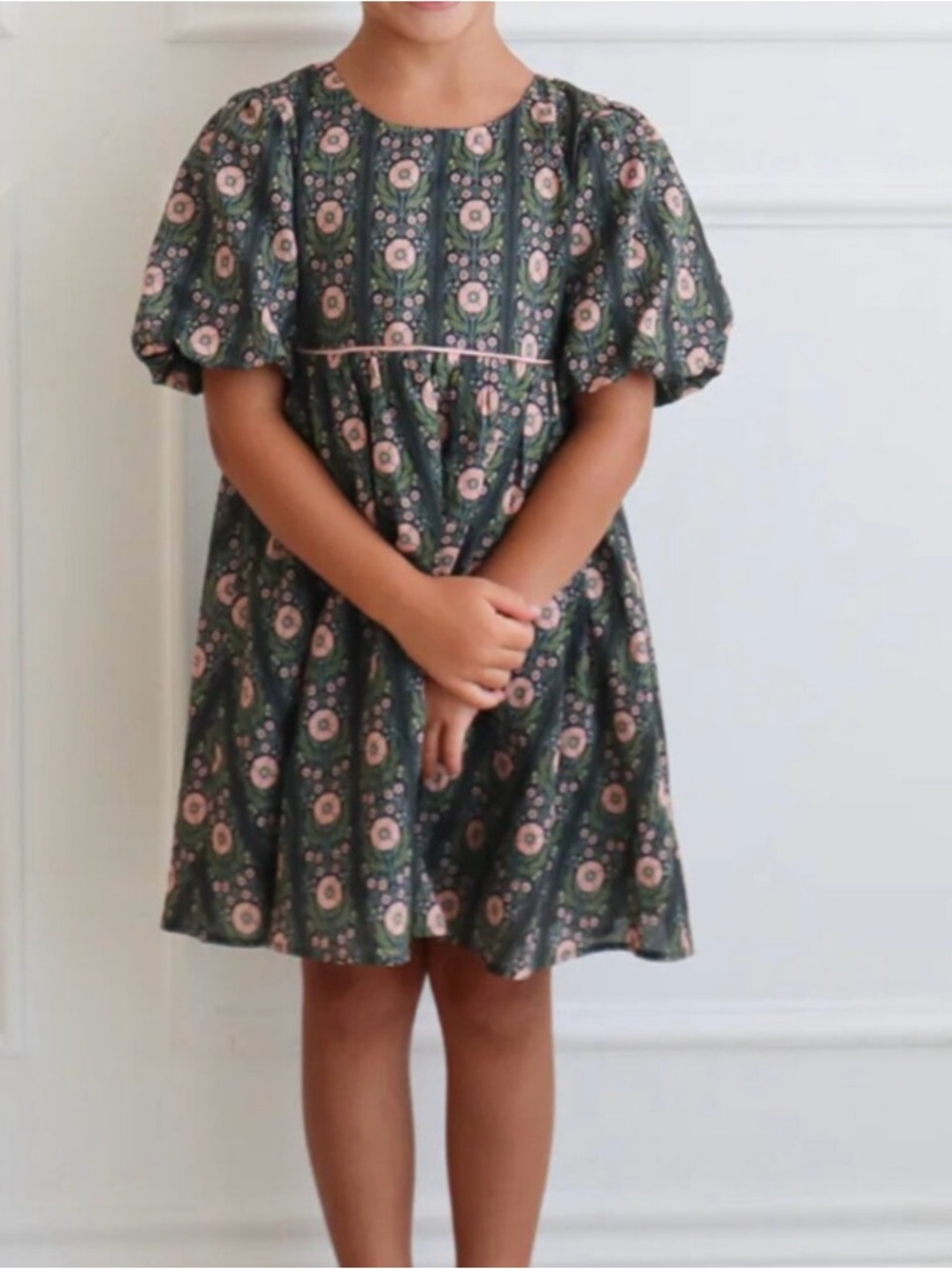 Hollis Baker Size 6 EUC Navy Floral Dress